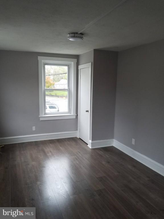 186 Gibbsboro Rd Unit 4, Clementon, NJ 08021 Room for Rent in