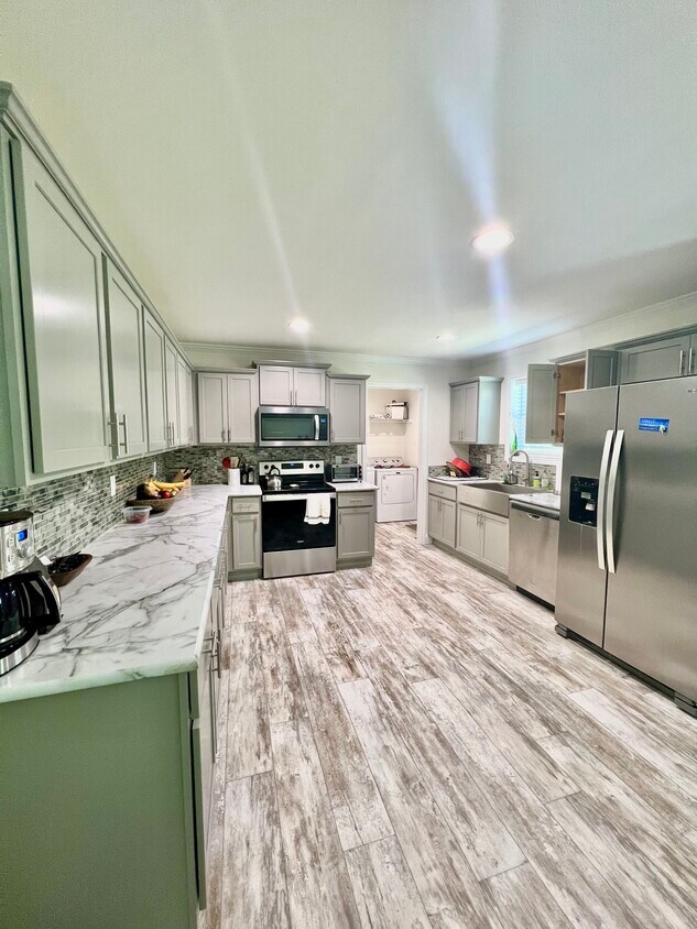 473 Shady Ln, Dunnsville, VA 22454 House Rental in Dunnsville, VA