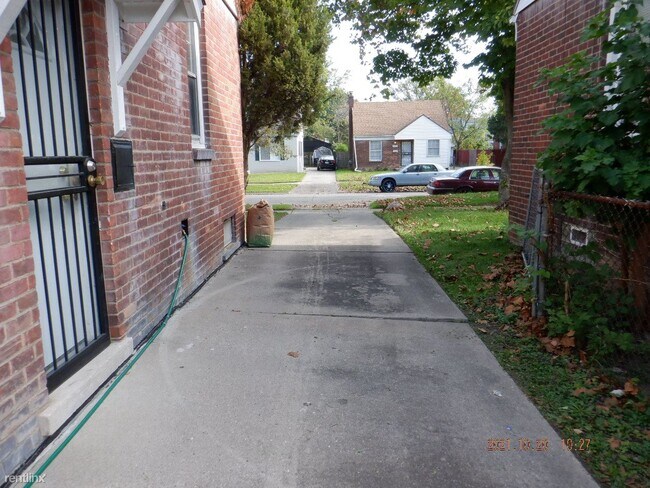 Foto del edificio - 3 br, 1.5 bath House - 5943 Marseilles St