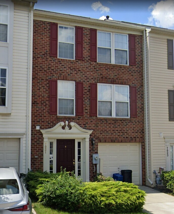 7021 Holly Springs Ln, Elkridge, MD 21075 Townhome Rentals in