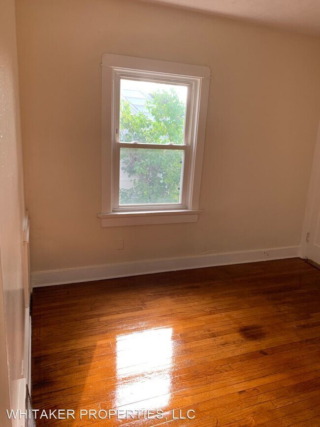 2 br, 1.5 bath House 11 WOODRUFF House Rental in Dayton, OH