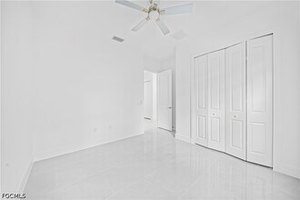 Building Photo - 2218 Fairway Dr
