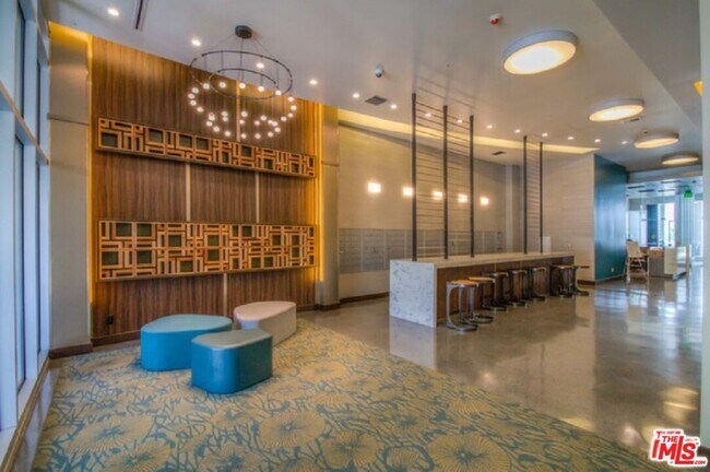 Foto del edificio - 3810 Wilshire Blvd