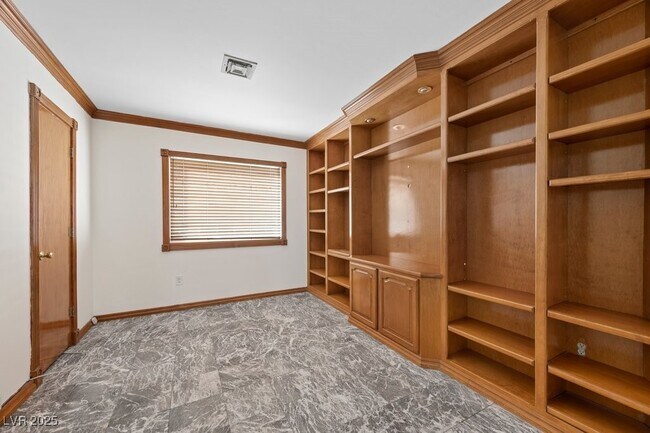 Foto del edificio - 8420 Haven Brook Ct