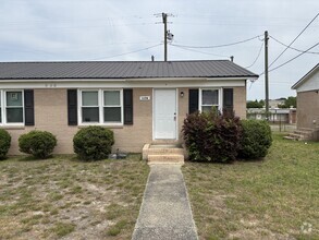 Building Photo - 117 Calvin St