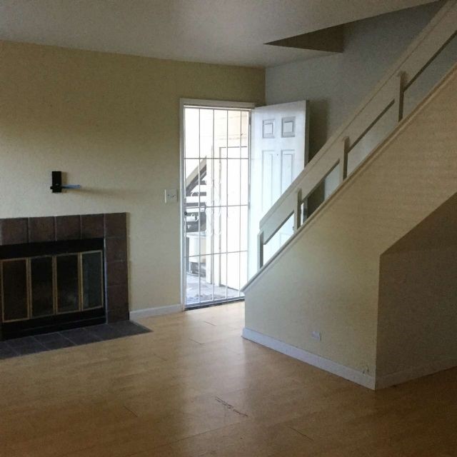 Building Photo - 1707 Pyrenees Ave