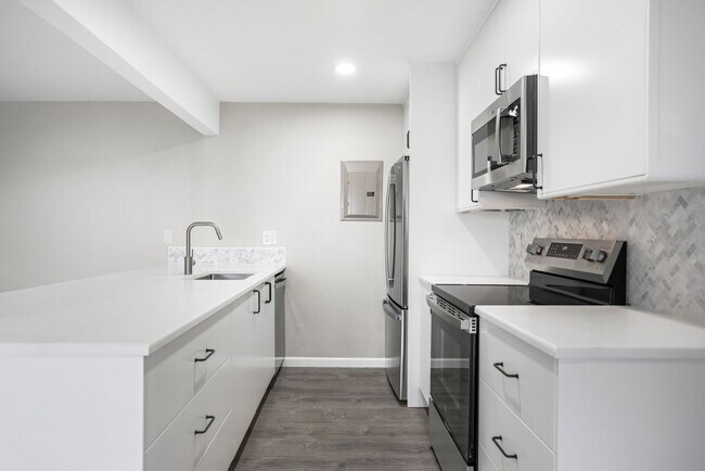 Foto del edificio - 2227 Canyon Blvd