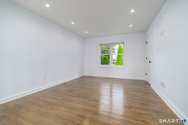 Building Photo - 34 Pine Hill Ave