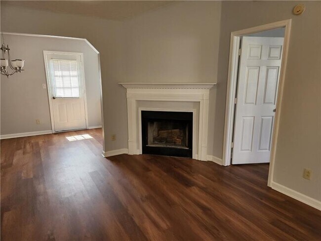 Building Photo - 458 Orchard Dr