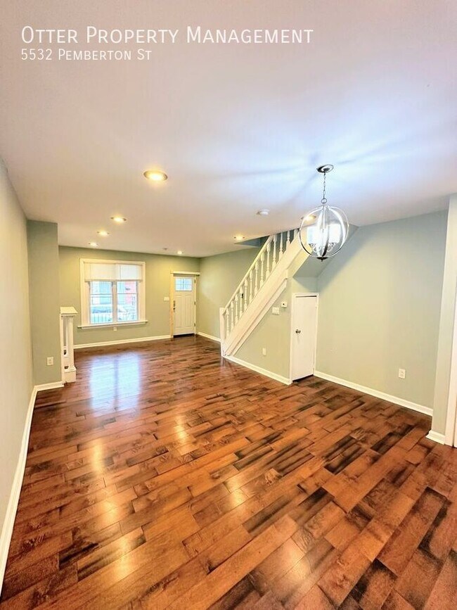 Foto del edificio - 5532 Pemberton St