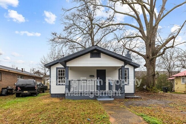 Building Photo - 1228 19th Pl SW