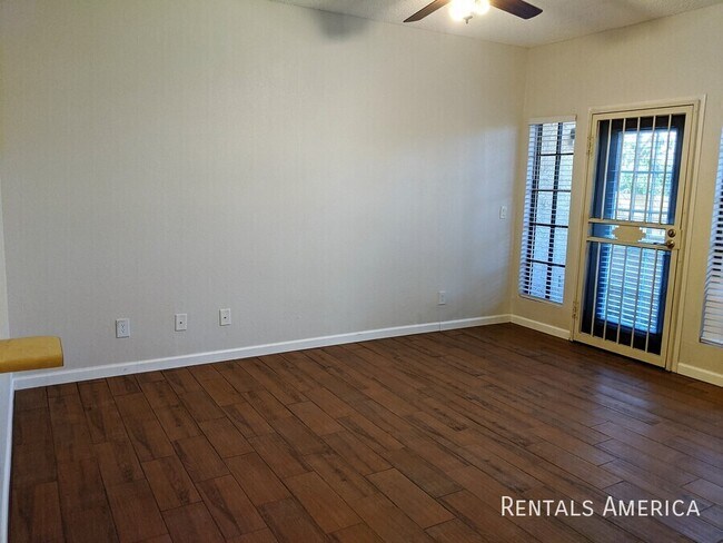 Foto del edificio - 8888 N 47th Ave