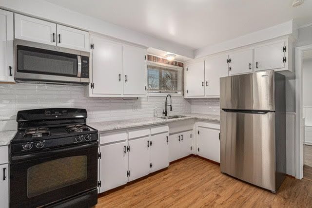 Foto del edificio - 24310 Rosemarie Ave