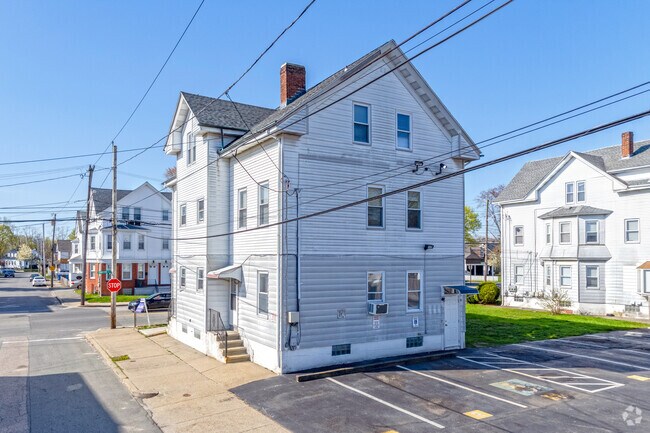 Building Photo - 1307-1309 Cranston St