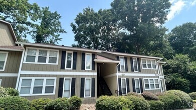 Building Photo - 5153 Roswell Rd