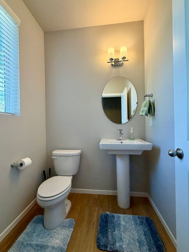 Foto del edificio - Quality 2025 Built Home in CK School District!