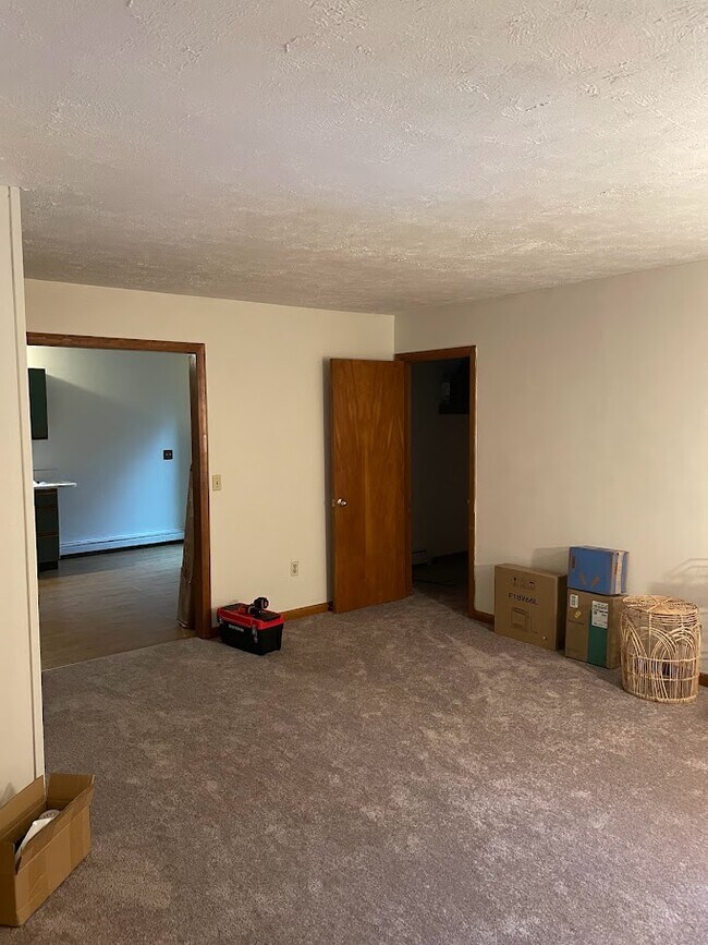 Sala de estar - 64 Lake George Rd