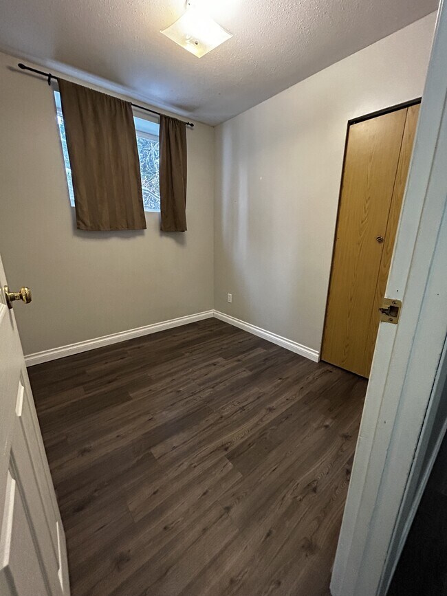 Photo du bâtiment - 1311 Lark Ave