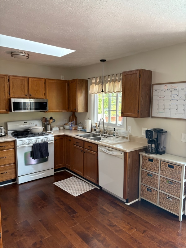 Building Photo - 3234 Woodfield Dr