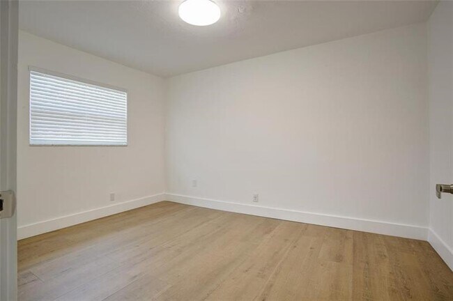 Foto del edificio - 530 S Federal Hwy