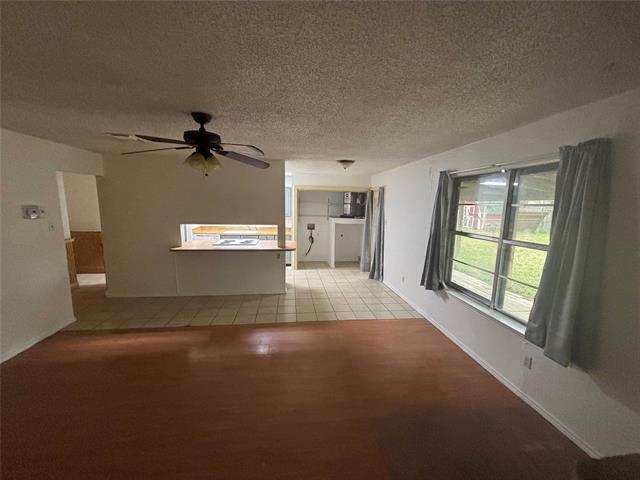 Foto del edificio - 5809 Lalagray Ln