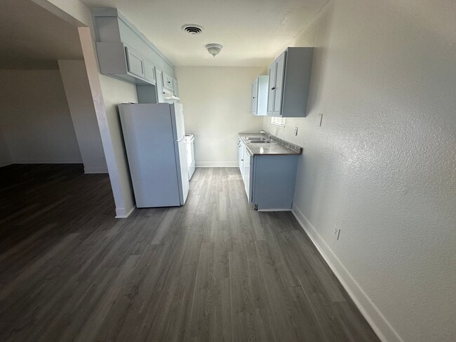 Building Photo - 1948 Country Club Ct