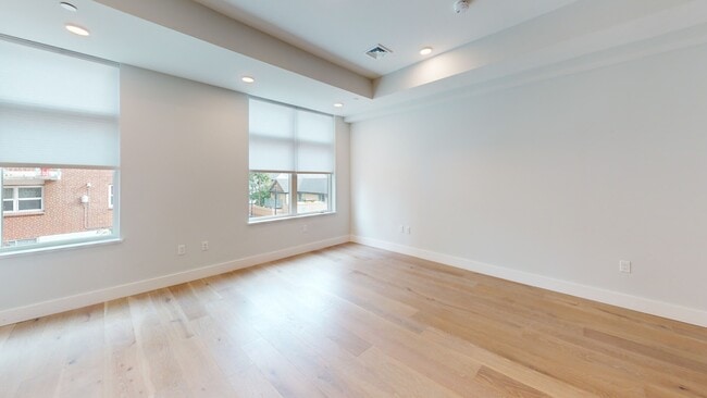 Building Photo - 122 Highland Rd