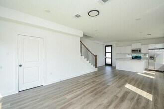Building Photo - 4358 Clover St