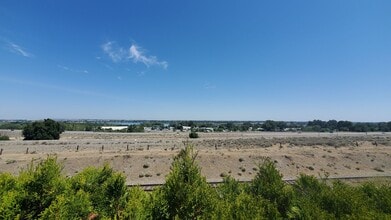 Building Photo - 2452 N Rhode Island Ct