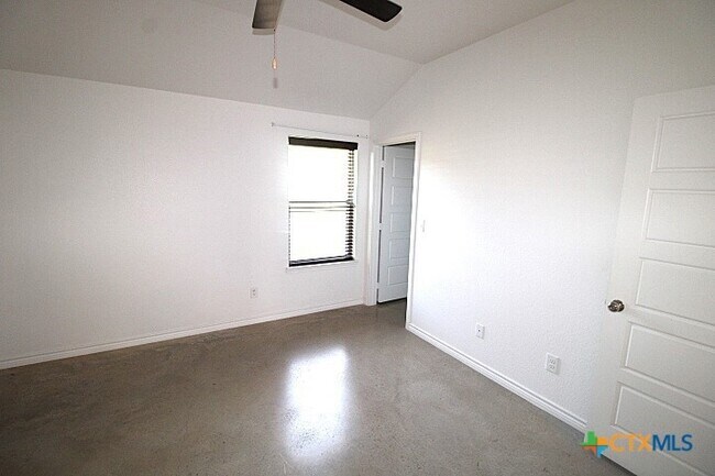 Foto del edificio - 102 Lost Trl