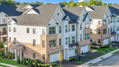 Building Photo - 14 DAVIS Dr