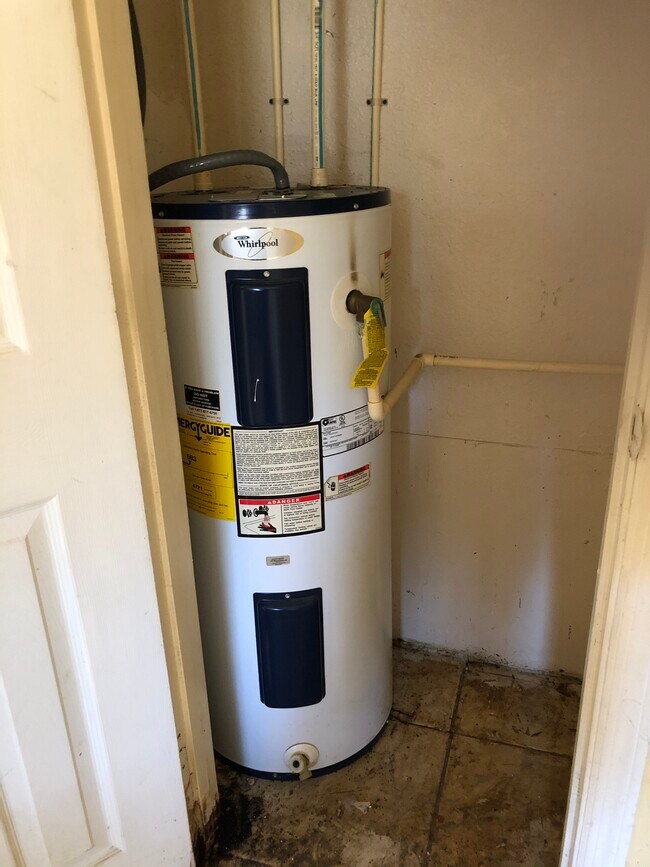 Closet/New Water Heater - 1010 12th Ave W
