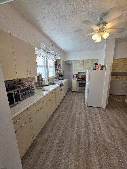 Foto del edificio - 814 Buerger St