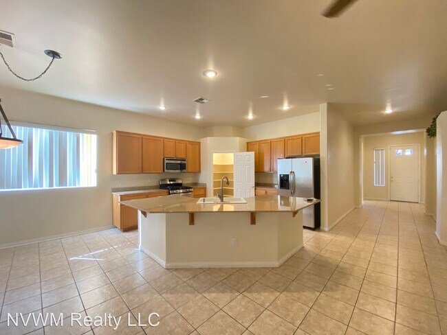Building Photo - 3 br, 2 bath House - 281 Turtle Peak Ave