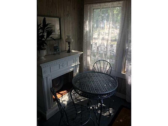 Building Photo - 67 Annandale Rd