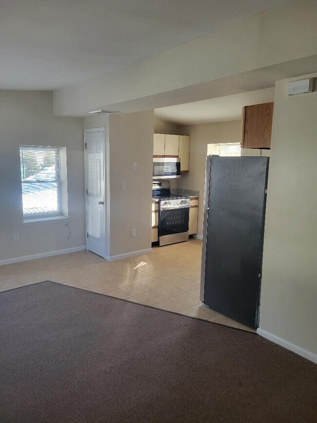 Foto del edificio - 306 Buddington Rd