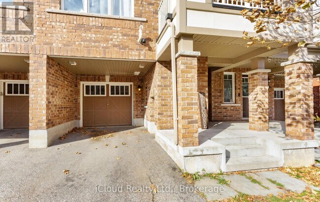 Building Photo - 1525 Husband Pl