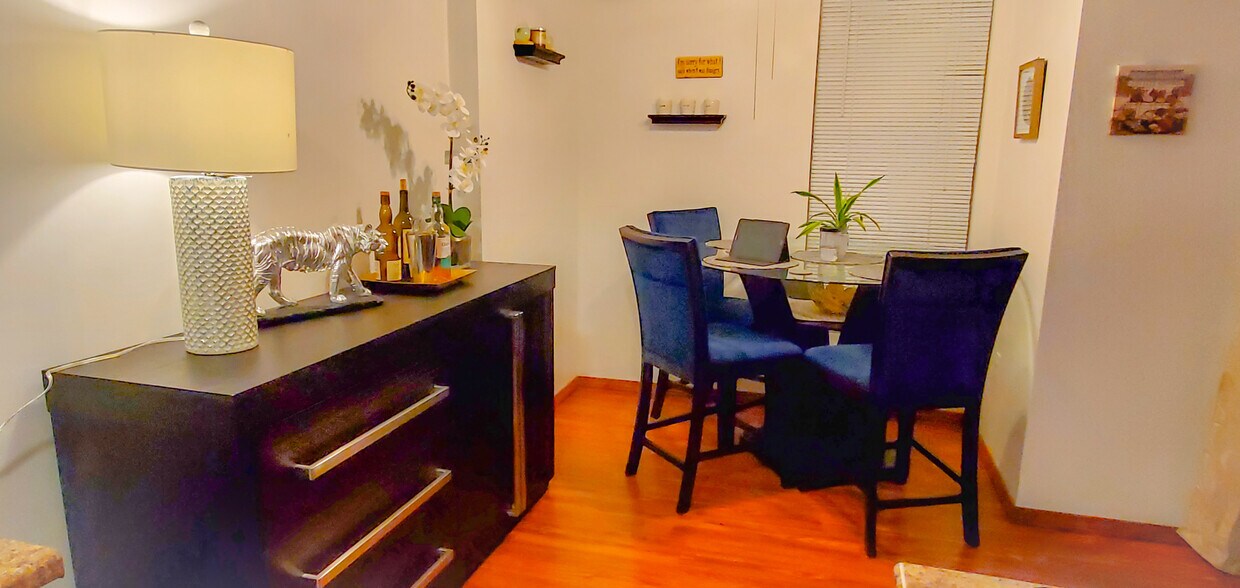 Foto principal - 24 Shrewsbury Green Dr