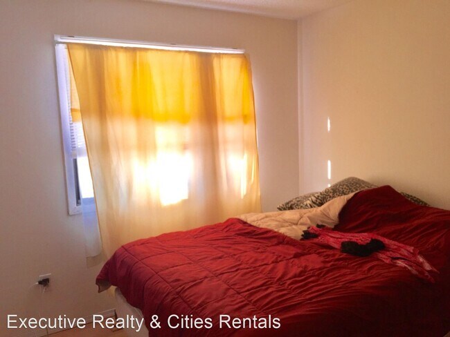 Foto del edificio - 2 br, 1 bath House - 6602 83rd Ct N