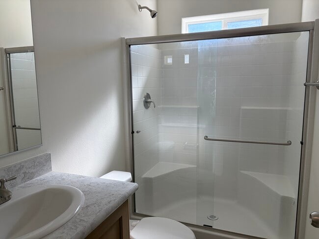 Building Photo - 2000 E Frontier Ave