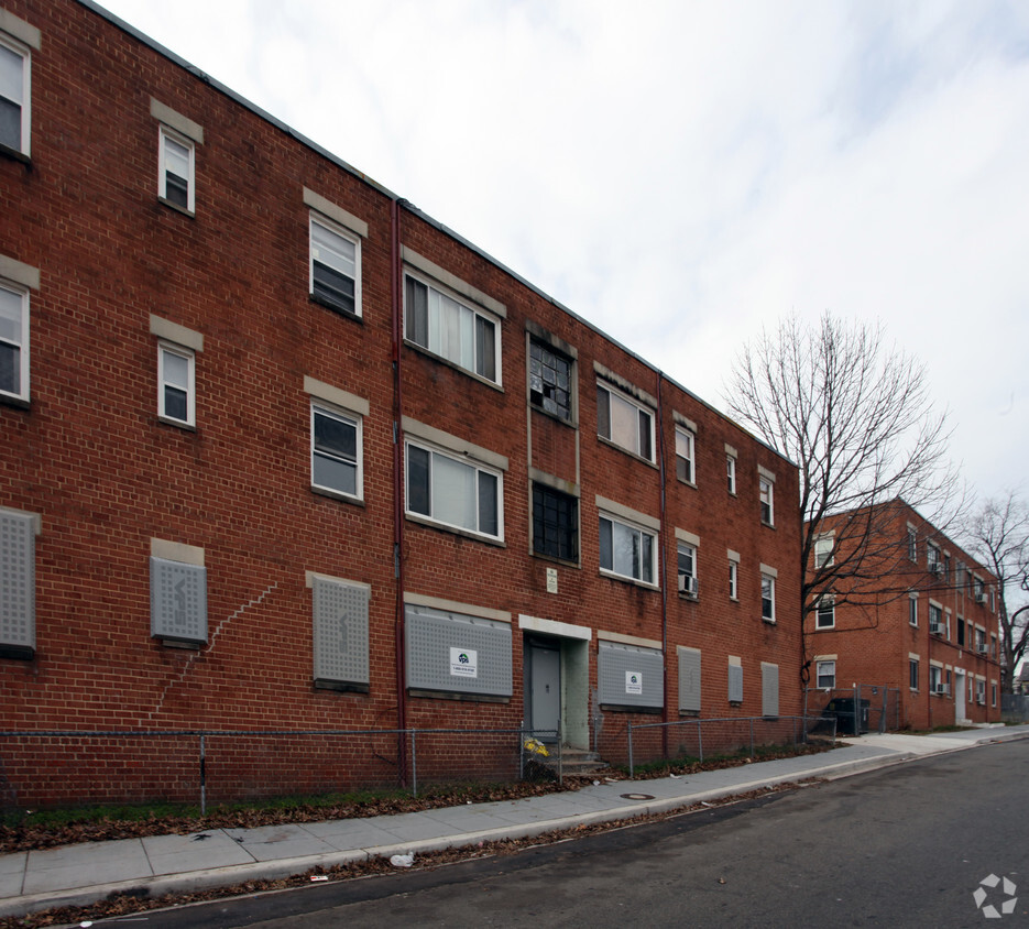 Foto del edificio - 3339 10th Pl SE