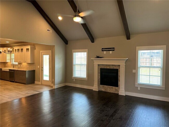 Building Photo - 1004 Chancery Ln