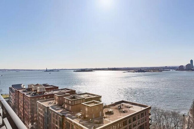 Foto del edificio - 2 bedroom in NEW YORK NY 10280