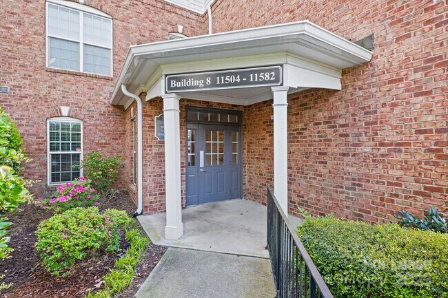 Foto del edificio - 11546 Costigan Ln