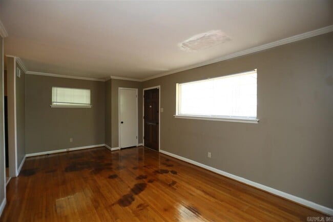 Building Photo - 312 Wedgewood Rd