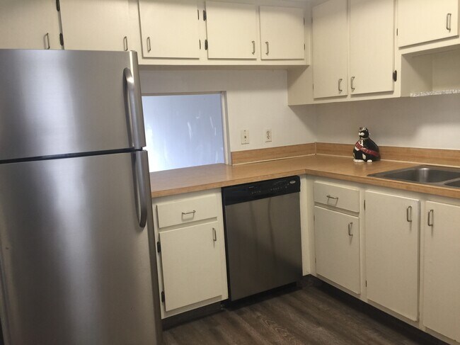 Photo - 1900 S Kanner Hwy Apartment