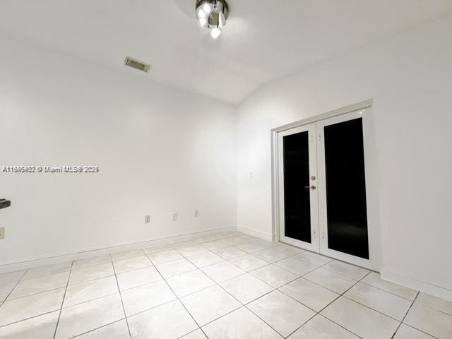 Foto del edificio - 3170 W 78th St