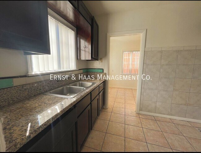 Building Photo - $1,495/mo  Move In Special for Cozy 1 Bedr...