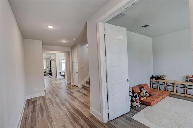 Foto del edificio - 3220 Lenten Rose Ln