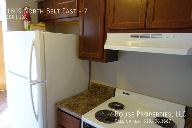 Building Photo - 1609 N Belt E